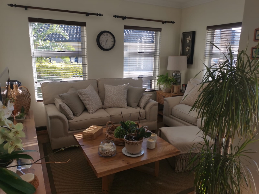 To Let 3 Bedroom Property for Rent in Fernwood Western Cape